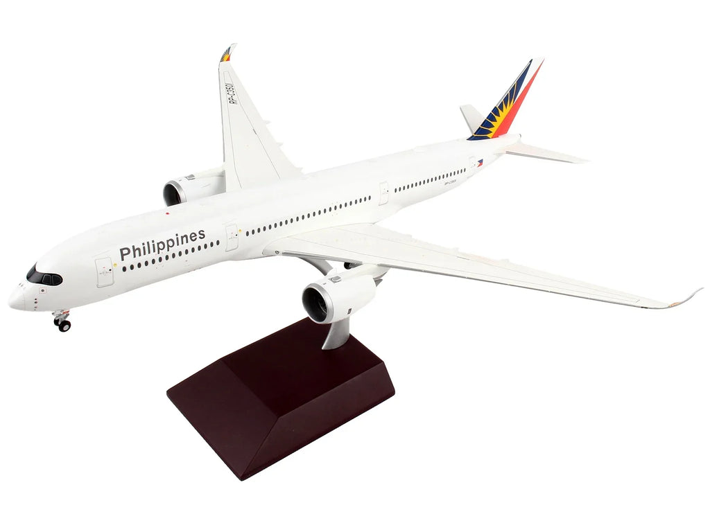 Diecast 200" Tail Model with Commercial White Aircraft Airplane by Series A350-900 Airbus 1/200 GeminiJets "Gemini Graphics