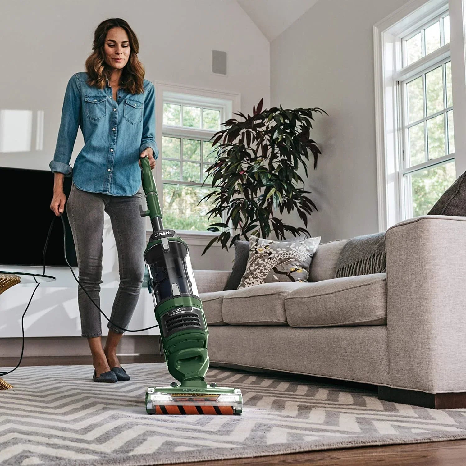 ZU782 Pro Upright Rotator Bagless HEPA Cleaner Vacuum Away DuoClean Lift Shark