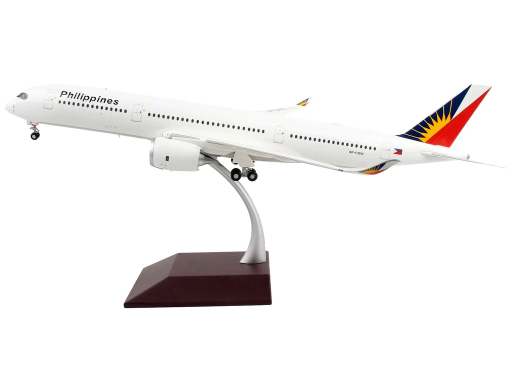 Diecast 200" Tail Model with Commercial White Aircraft Airplane by Series A350-900 Airbus 1/200 GeminiJets "Gemini Graphics