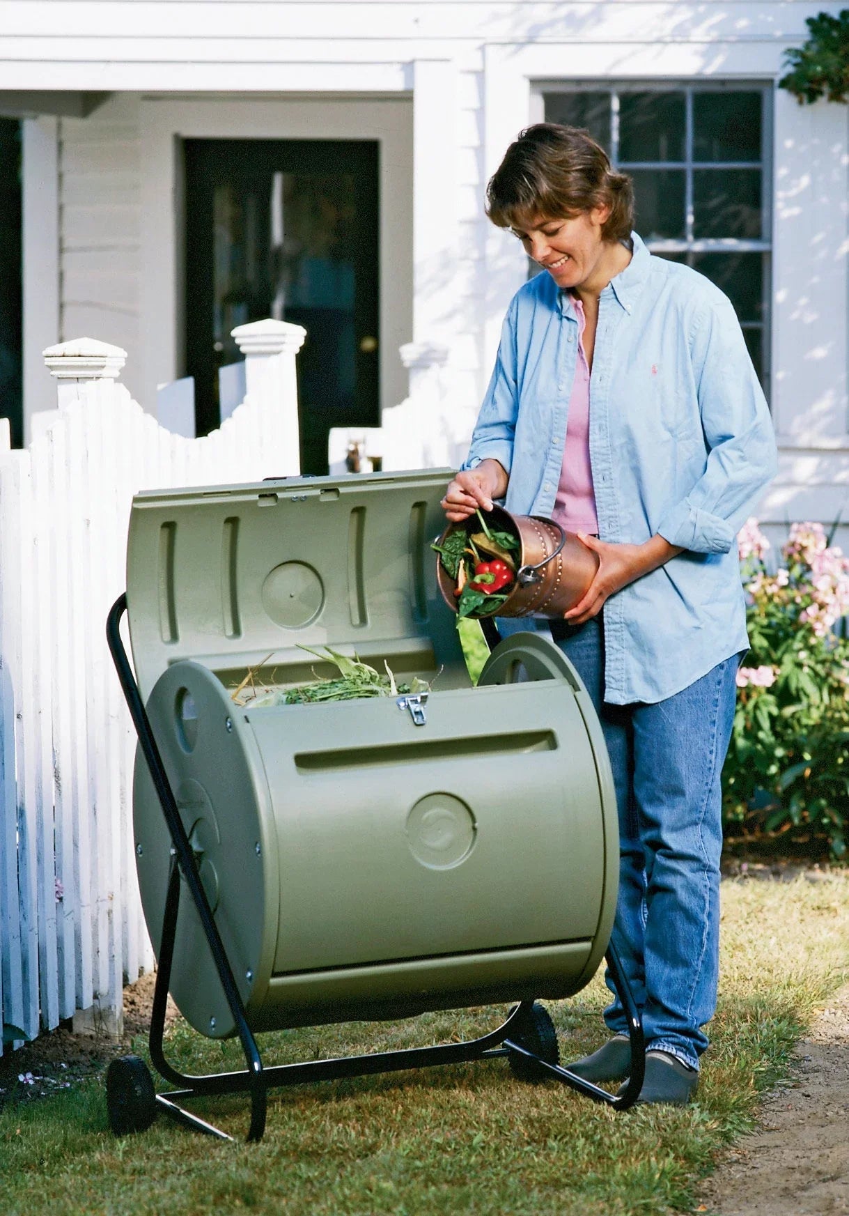 CT08002 the Composter Mobile Rolls Mantis to Direct Garden