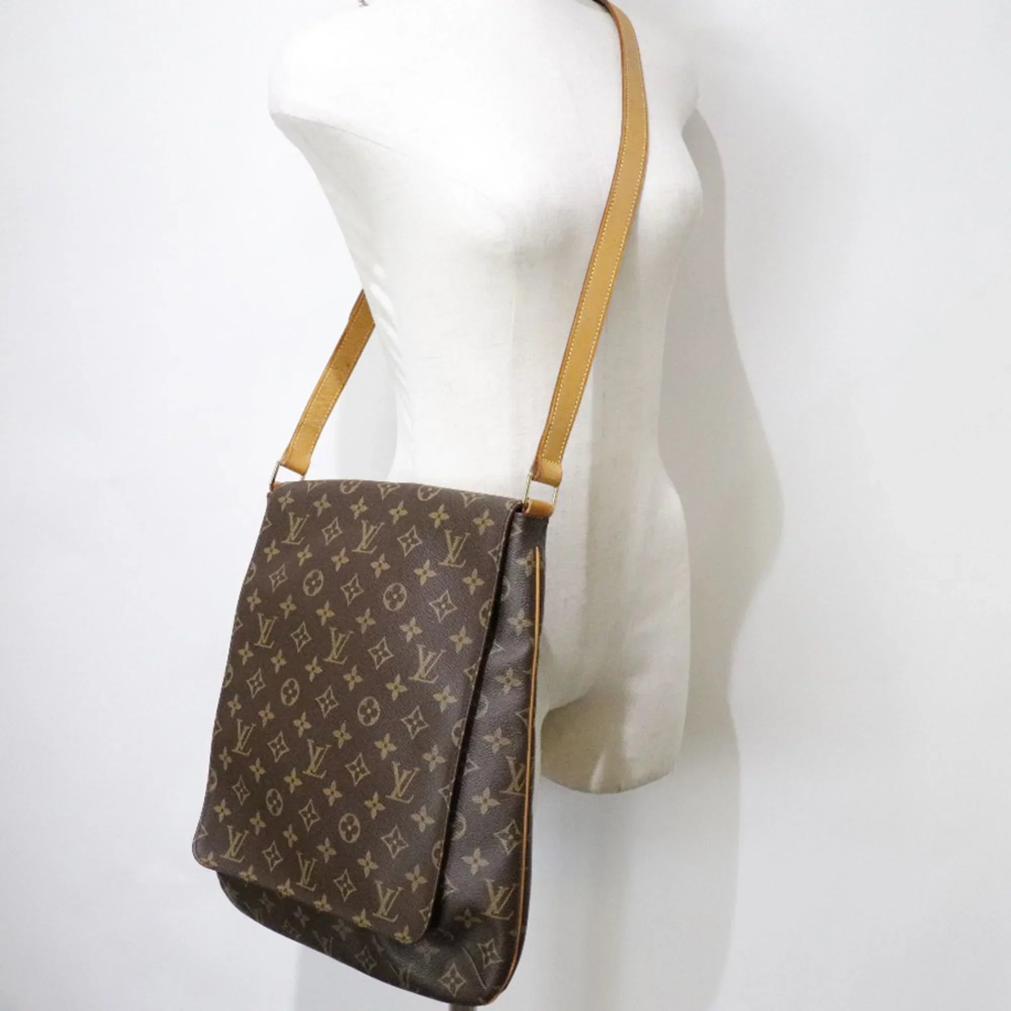 Musette Brown Vuitton Bag Shoulder Women's Canvas (Fair) LOUIS Louis VUITTON M51256 Monogram AS0071 Pre-Owned