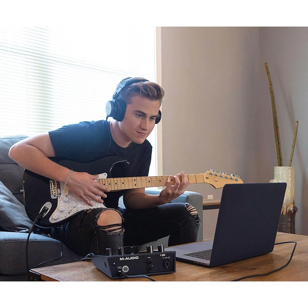 with 24/192 Package 192 Interface & M-Audio 4 Numark USB Microphone | 2-In/2-Out Audio AIR Headphones