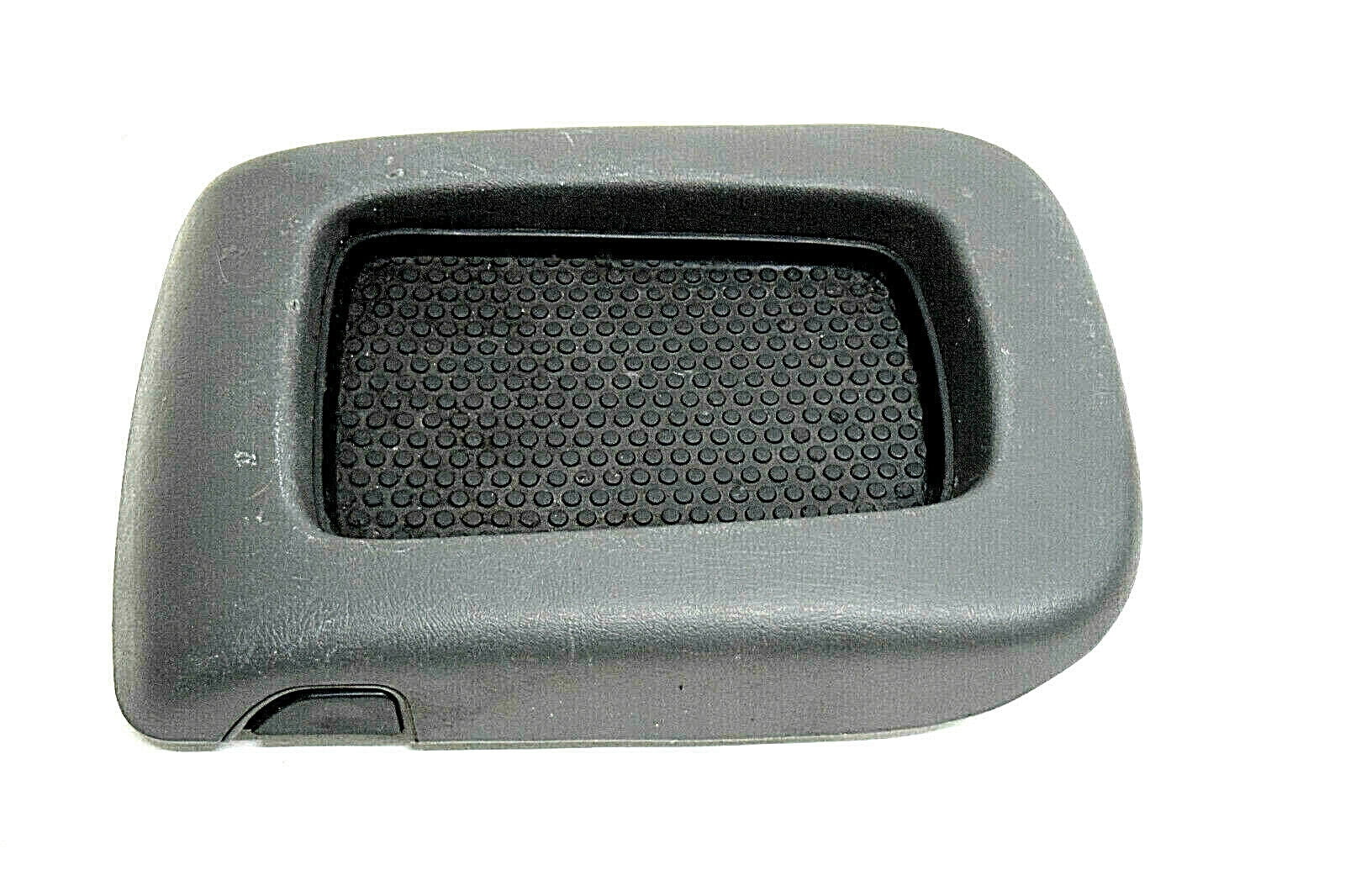 Lid 06 Tahoe Charcoal 03 Chevy Yukon Center 05 Console Silverado 04