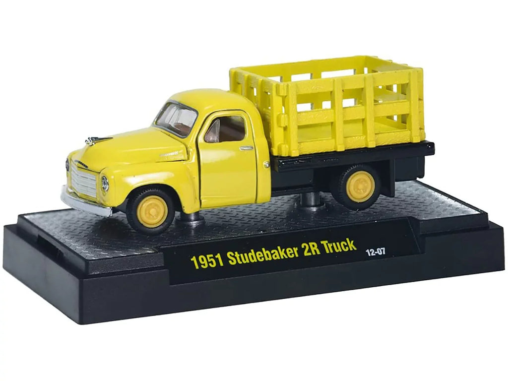 Trucks Studebaker Set 1/64 Diecast 2pc Model by Cars 1951 Auto M2 Cars 21A W/CASES 2R Release