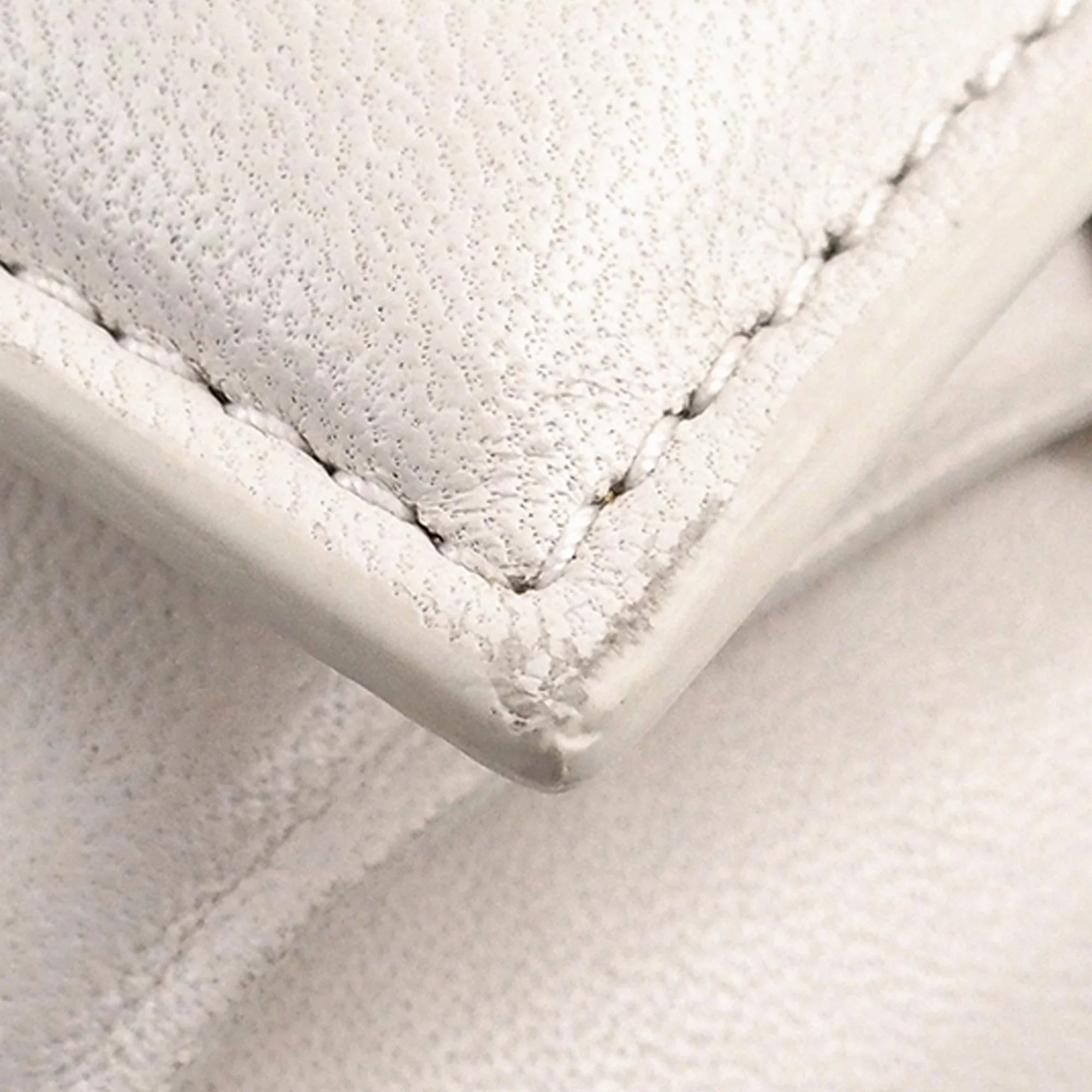 Shoulder Bottega Unisex Cassette Padded Pre-Owned (Good) Bag Leather Authenticated Veneta White Calf
