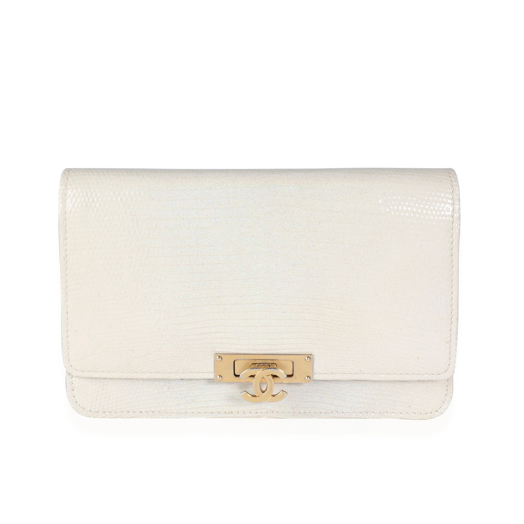 Chain Pre-Owned on Metallic Golden Gold Class Chanel Wallet Lizard