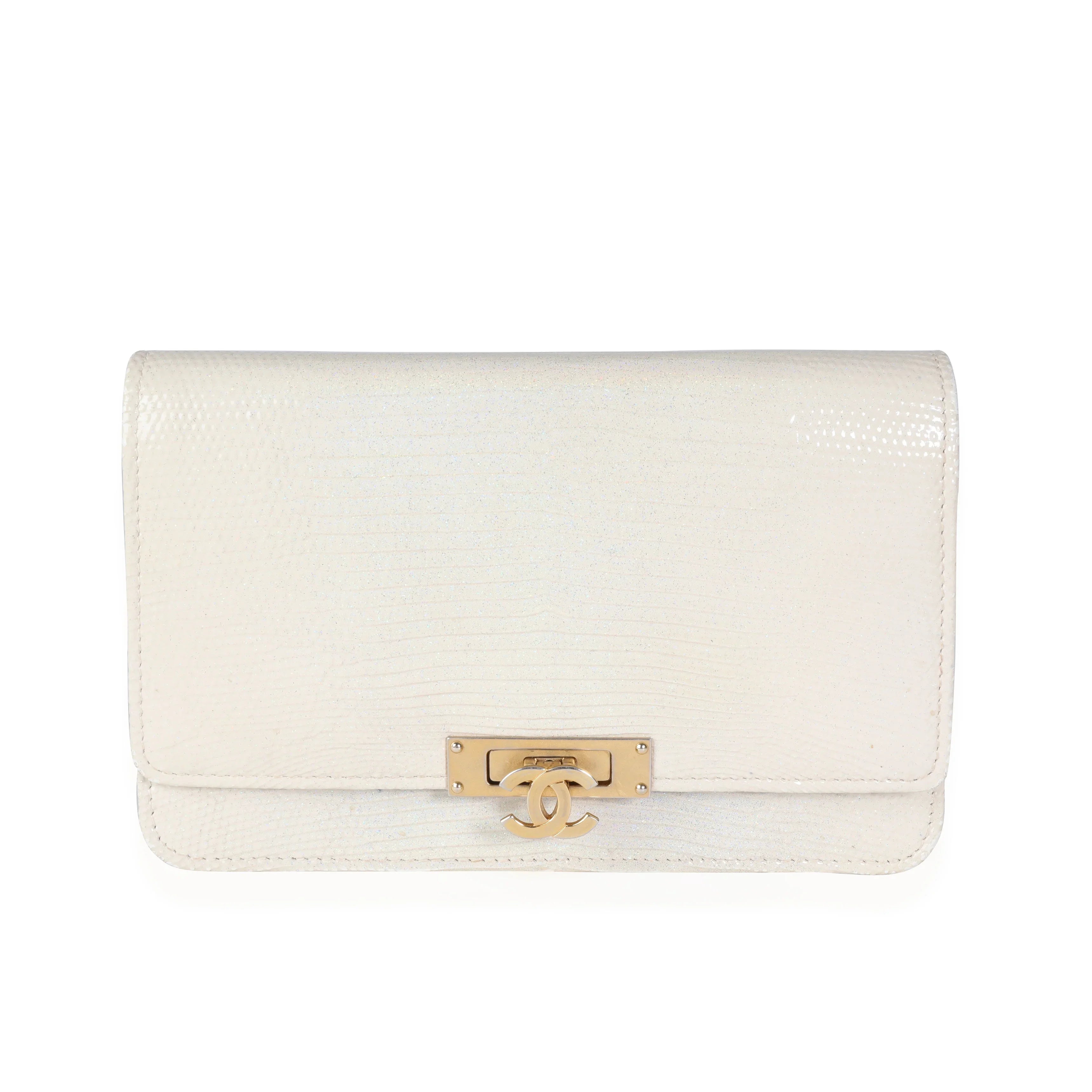 Chain Pre-Owned on Metallic Golden Gold Class Chanel Wallet Lizard