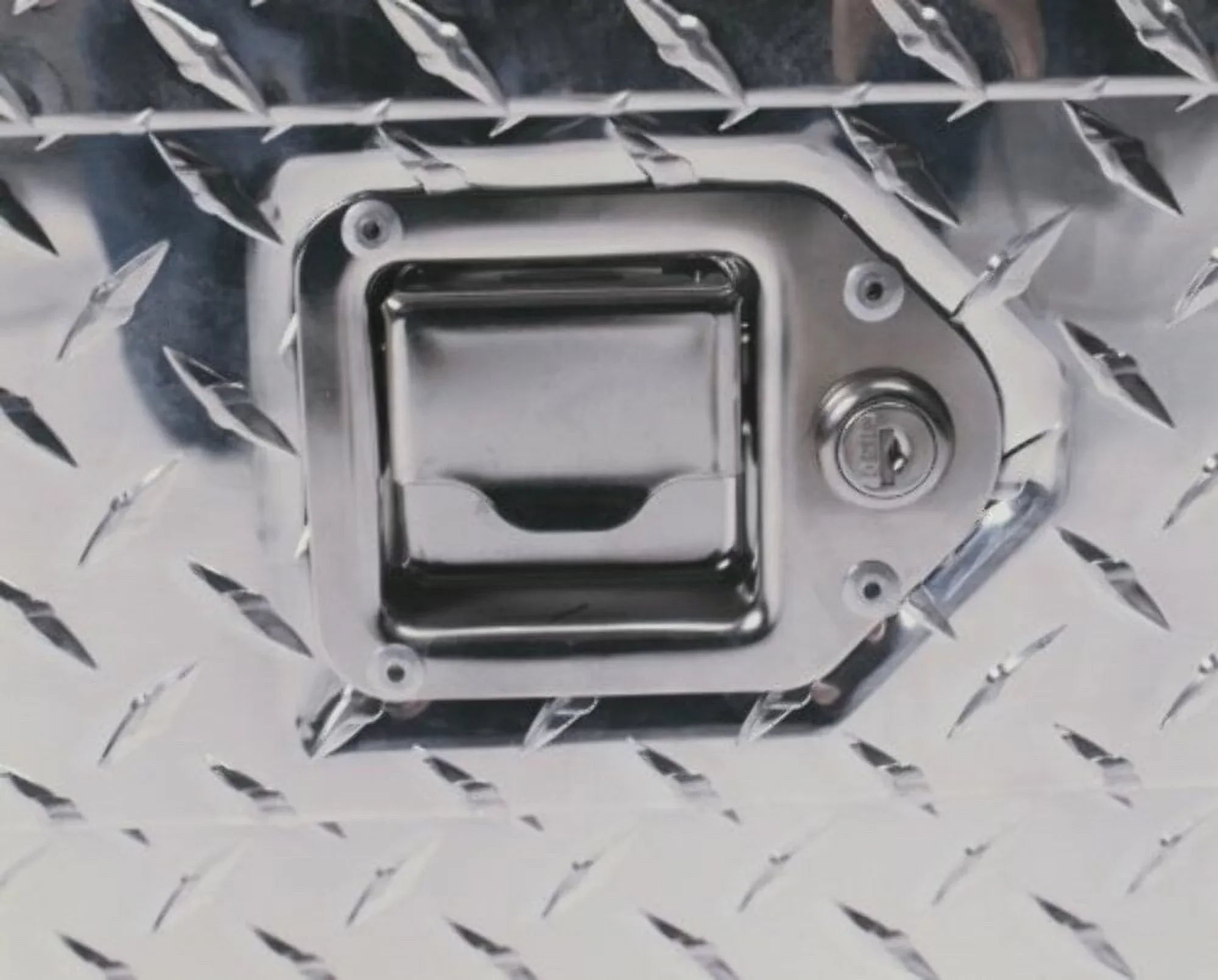 UWSTBS-72-BLK TBS-72-BLK F150 DOD/99-C BLACK/72IN 95-C HD/04-C UWS/United SINGLE LID Services Welding FD