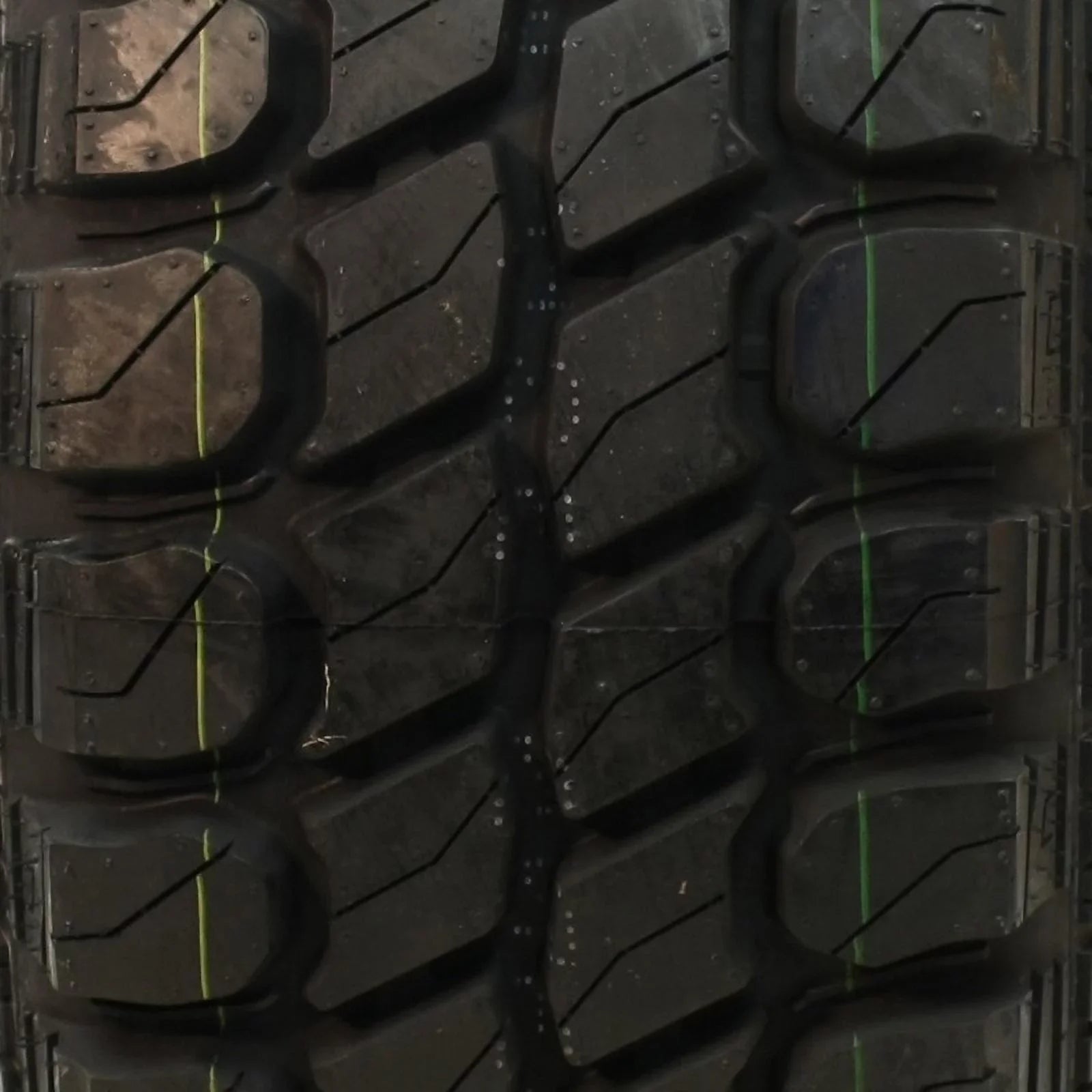 LT33X12.5R18 Gladiator E Light Truck Mud Tire QR900-MT Terrain 120Q
