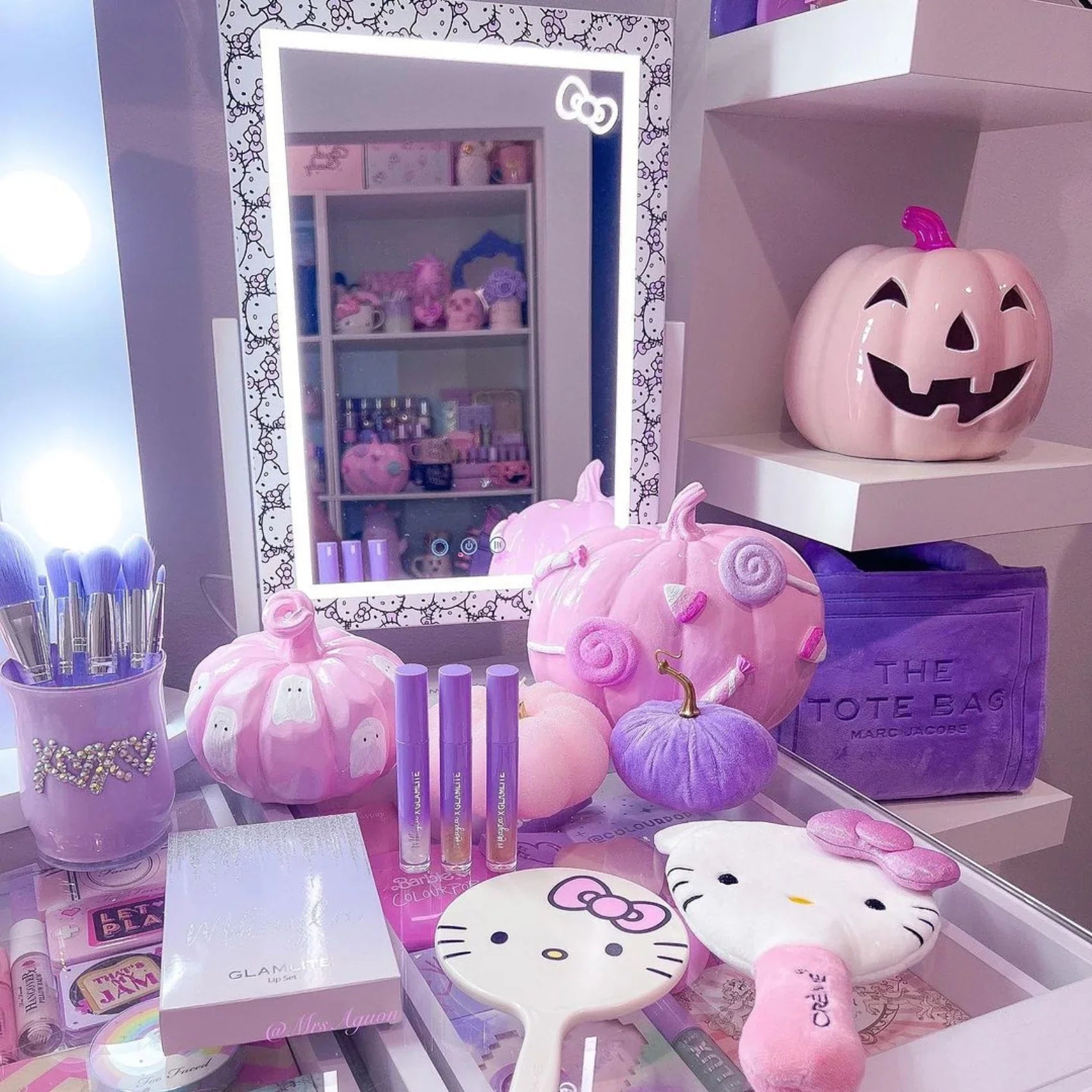 and 3X with Vanity Vanity Quality Degree Iron Frame Impressions Tone LED Mirror Swivel Mirror, Hello Lighted Lights Makeup (White) Mirror Tri and 360 with Cute Magnification, Kitty Touch