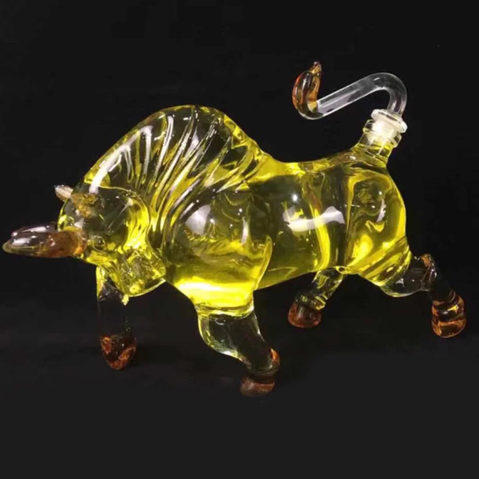 Novelty 1500ml Vodka Shaped for Glass Style Bull Brandy Decanter