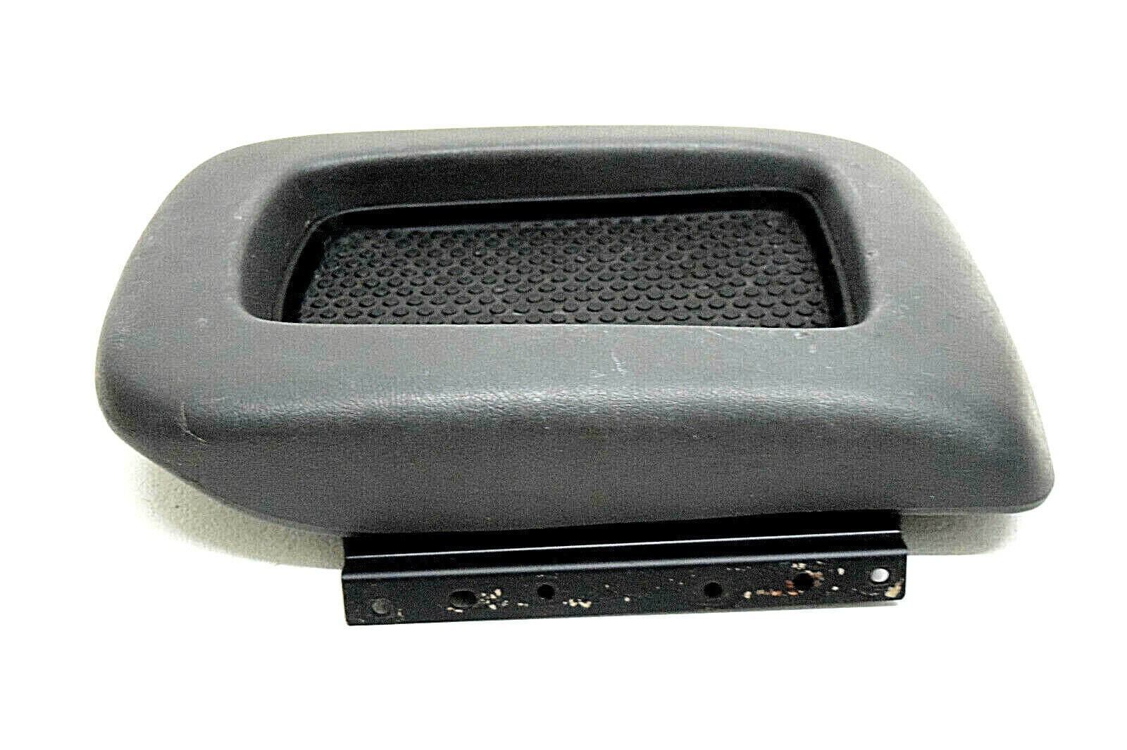 Lid 06 Tahoe Charcoal 03 Chevy Yukon Center 05 Console Silverado 04