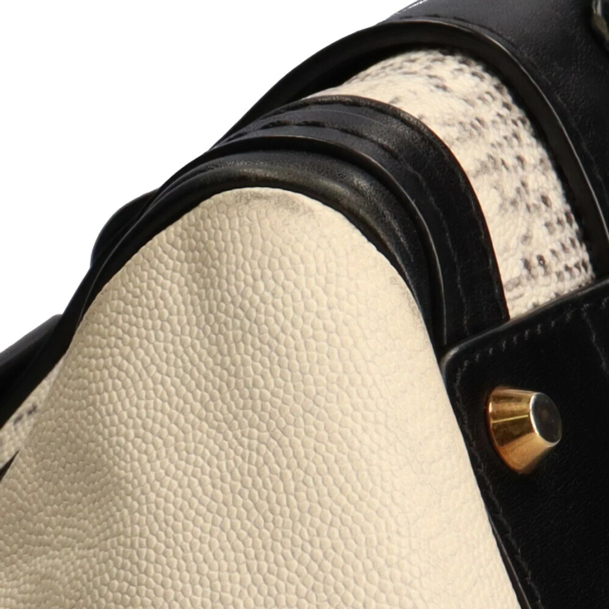 Beige Alice ChloÃ© Women's Shoulder (Good) Leather Pre-Owned Chloe Little Bag