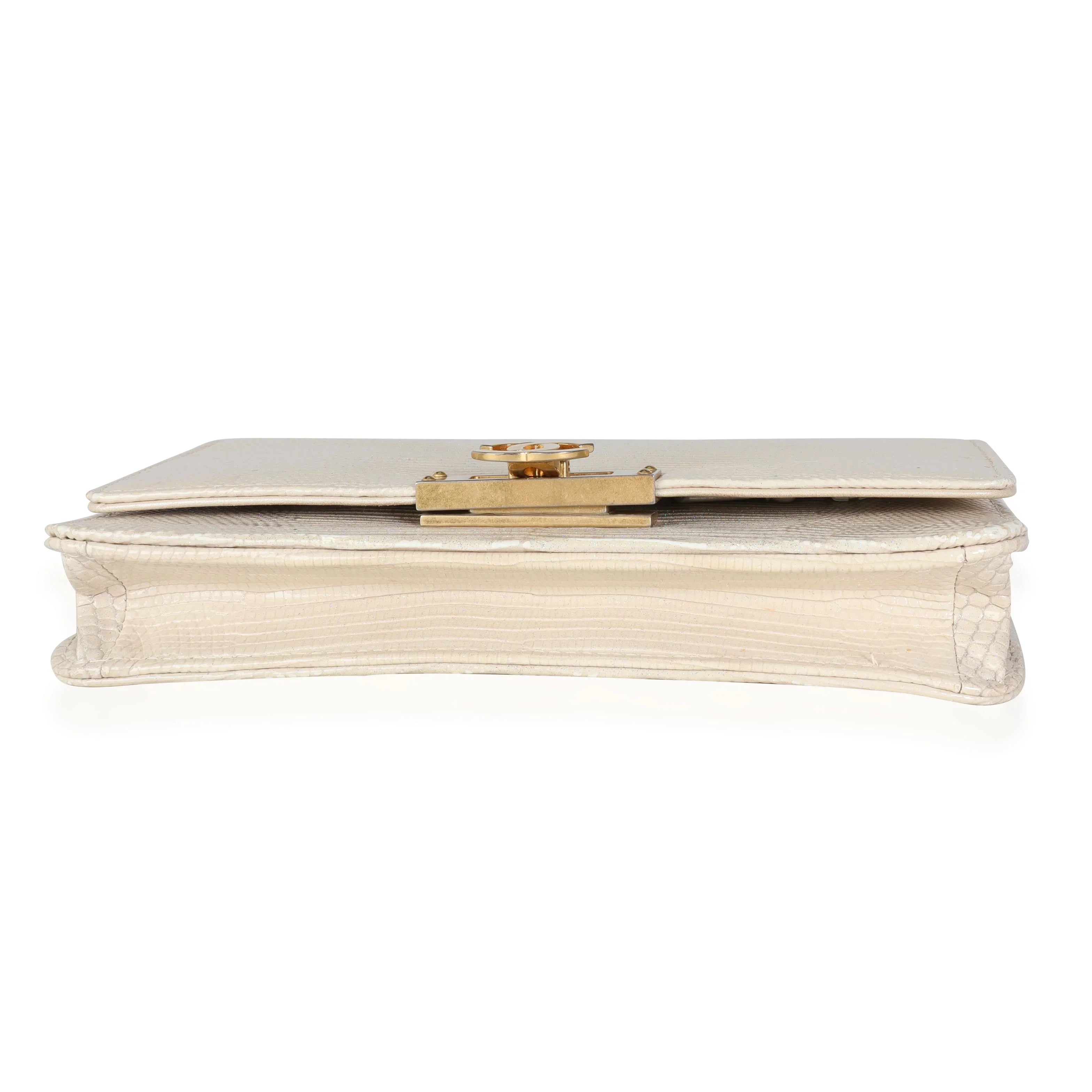 Chain Pre-Owned on Metallic Golden Gold Class Chanel Wallet Lizard