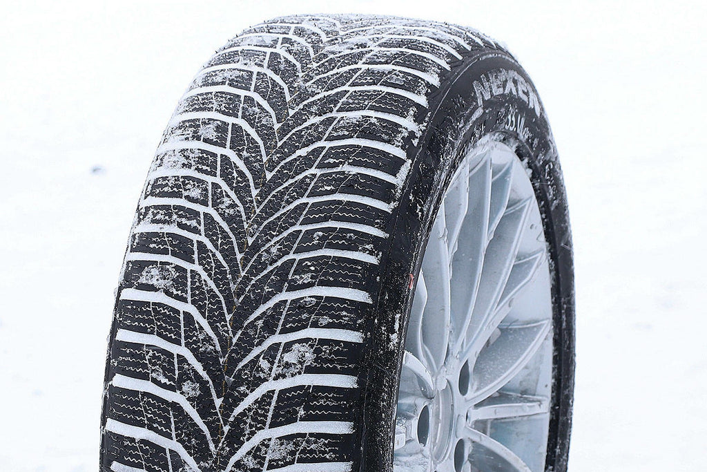 XL Winguard 215/45R17 Winter 91V Tire 2 Nexen Passenger Sport