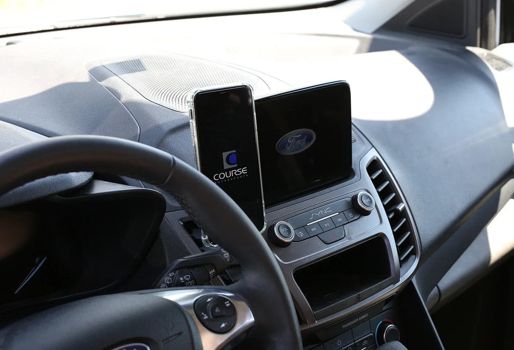Connect Phone Fit (2020 Ford Mount: Present) Direct - Transit